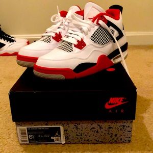 Jordan 4 Retro Fire Red